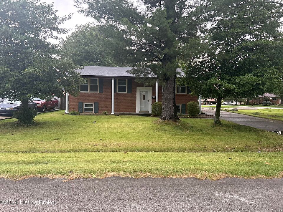 1st image of 8108 Latania Dr