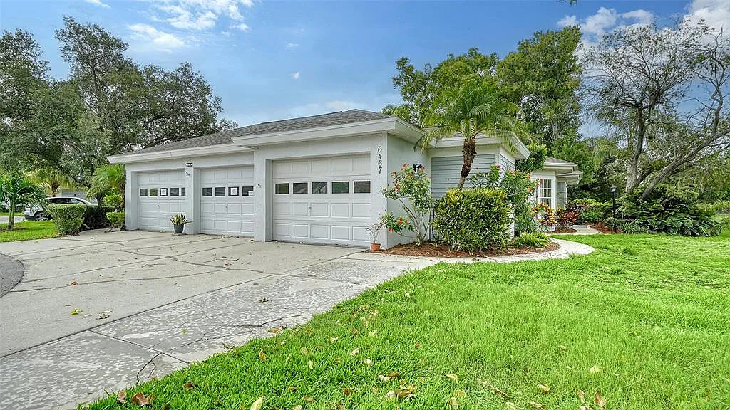 Building Photo - 6467 Carrington Cir #43
