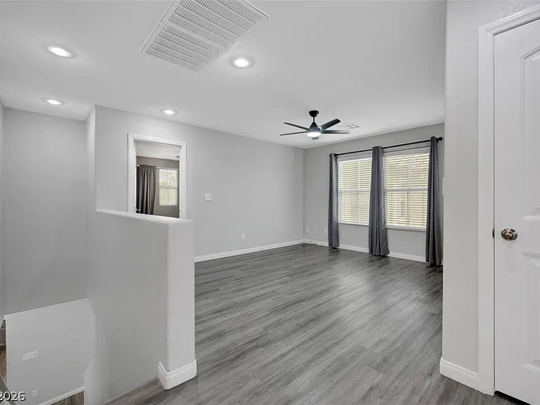 7830 Shingle Beach St — Photo 10
