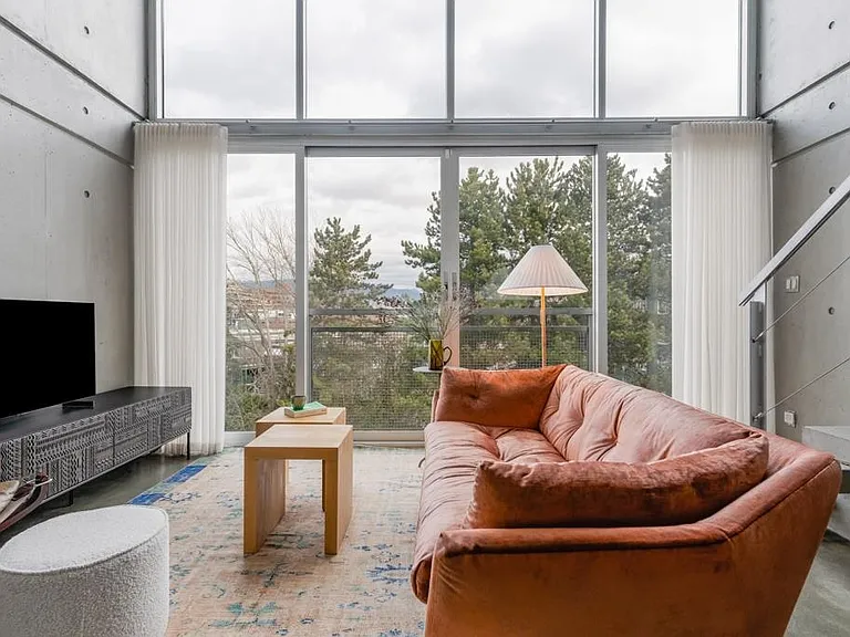 1540 W 2nd Ave #508 — Photo 3