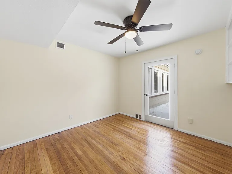 32801 Baldwin Rd — Photo 10