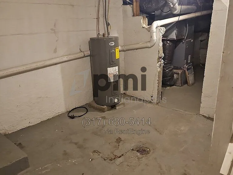112 Adler St — Photo 17