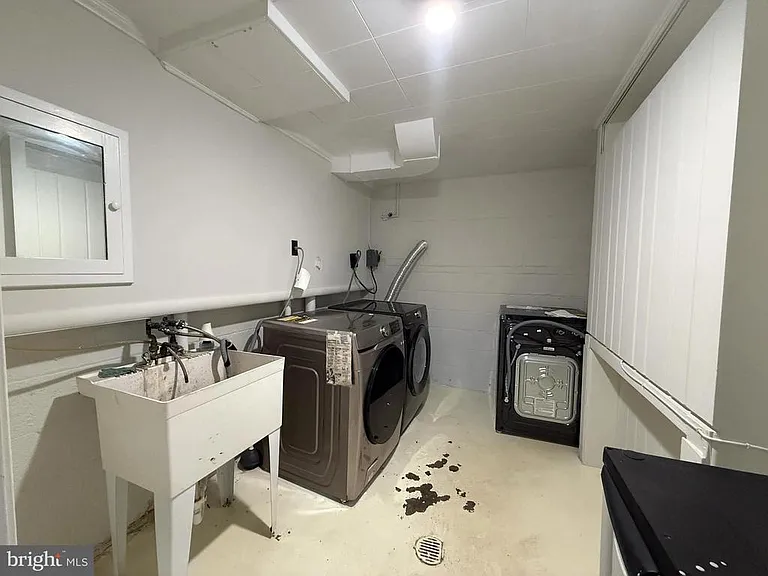 9209 E Parkhill Dr — Photo 13