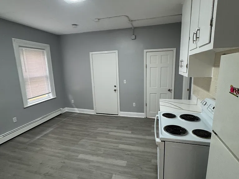 592 Front St #1 — Photo 18