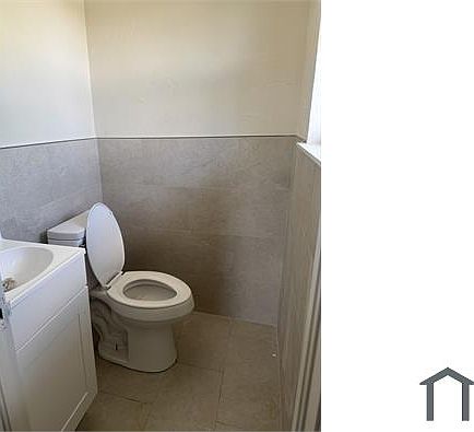 3rd image of 1725 NE 55th St