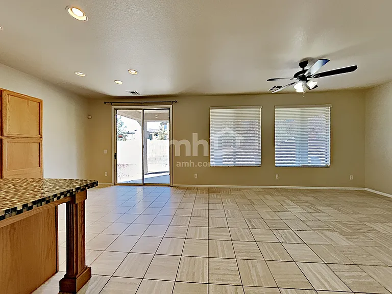 520 Moses Lake Ct — Photo 8