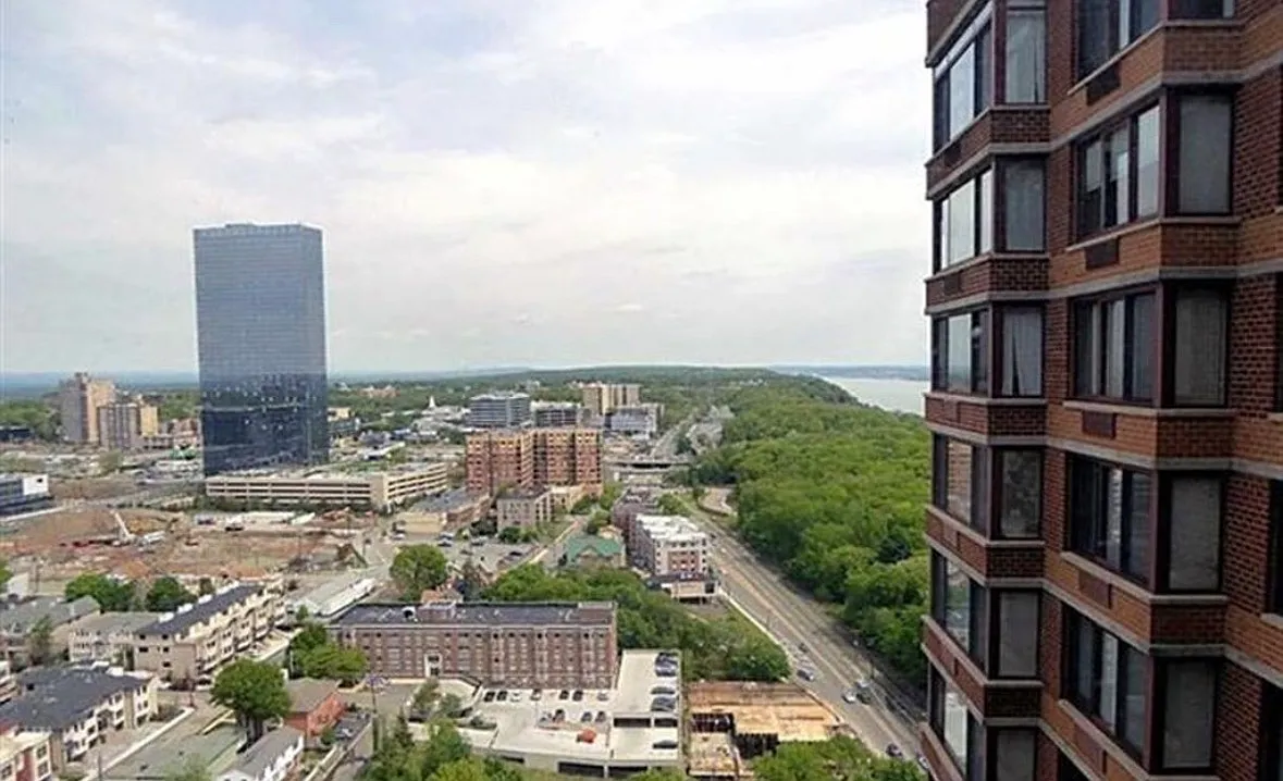 1 bed, 772 sqft, $2,600 — Photo 2