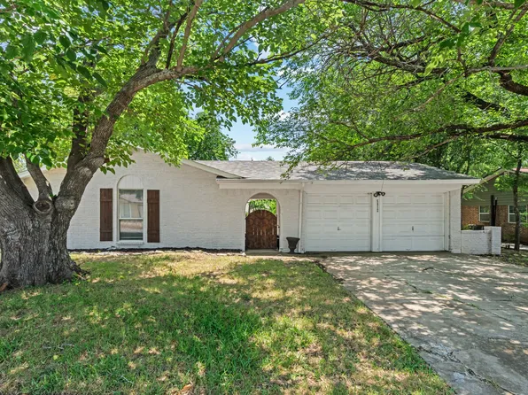 5812 Haney Dr, Watauga, TX 76148