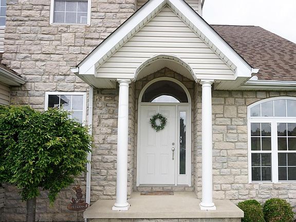 3rd image of 1773 W Glenhurst Dr NW