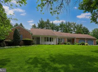 1638 Meadowlark Rd, Wyomissing, PA 19610
