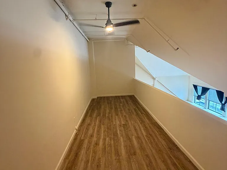 162 McLean Ave — Photo 4