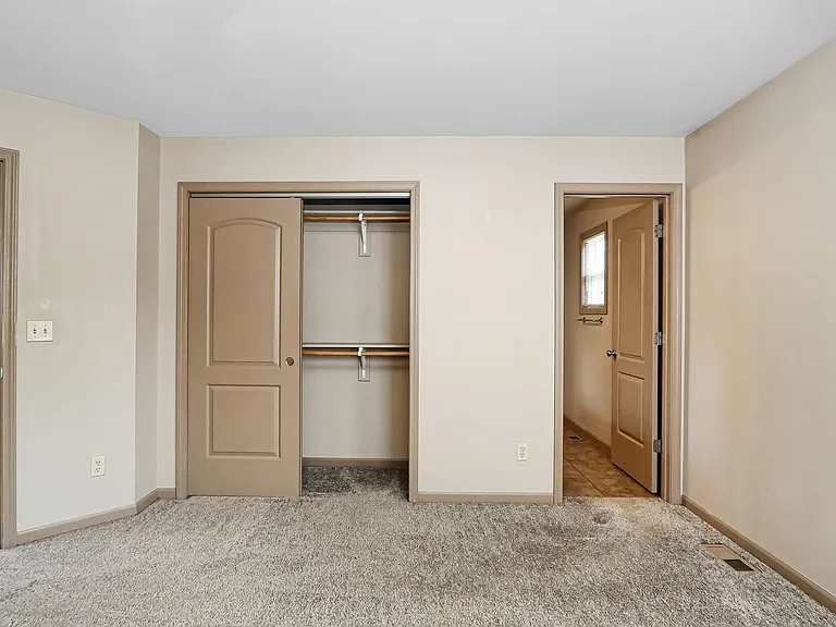 2505 Sawmill Rd — Photo 22