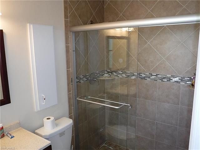 2nd image of 442 SW 19th St