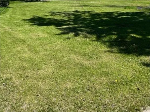 112 W 10th St, Morris, MN 56267