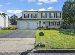 1009 Beach Lane, Manahawkin, NJ 08050