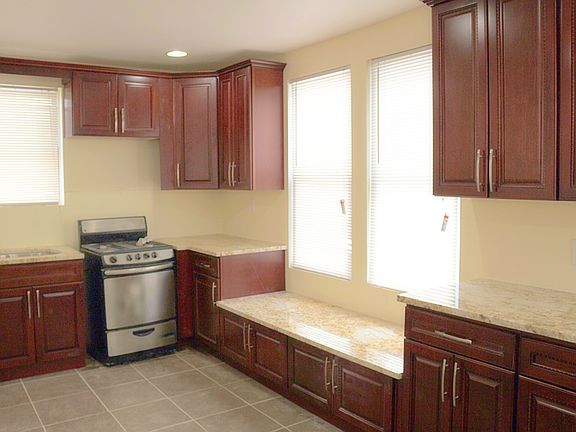 3rd image of 18710 Tioga Drive