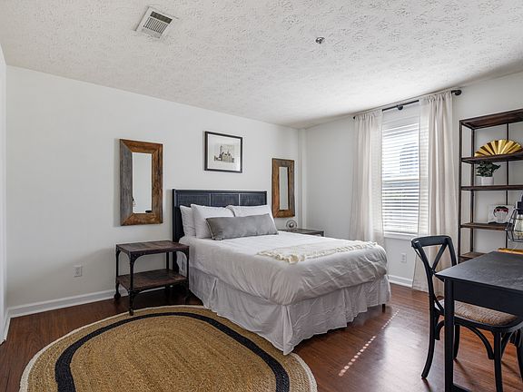 4th image of 1808 State St APT 307