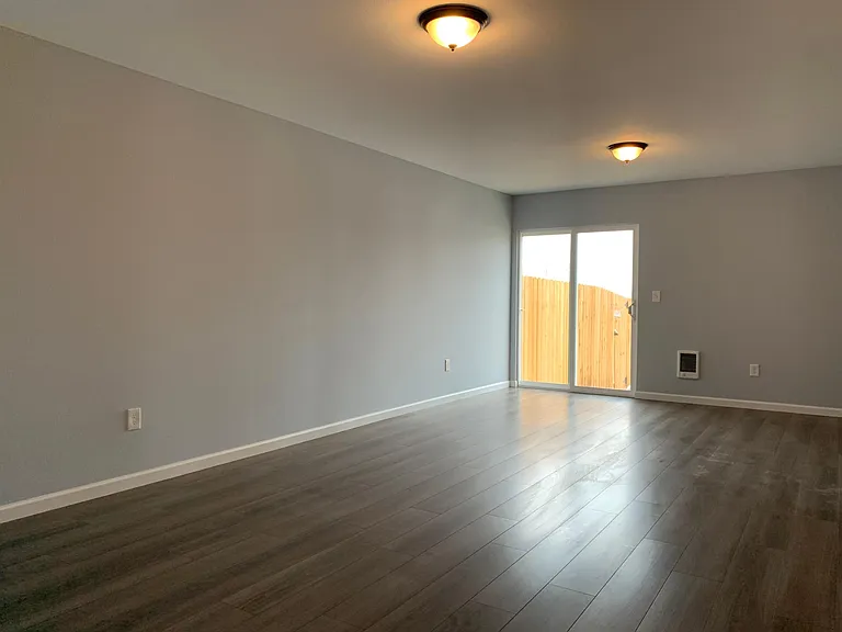 3219 Sumac St #7 — Photo 1