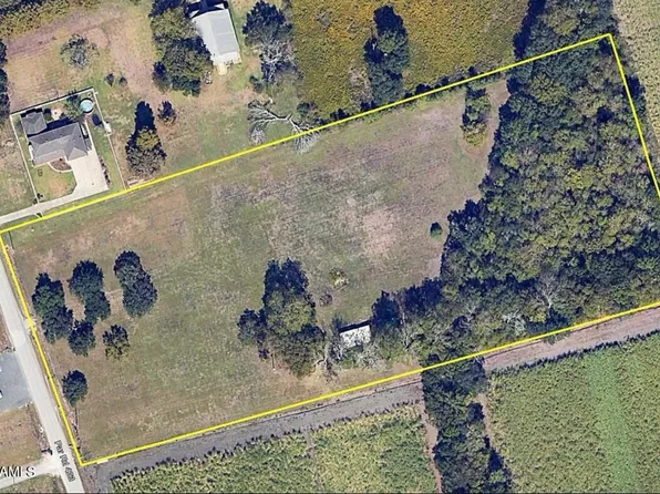 1202 Van Brocklin Rd, New Iberia, LA 70563