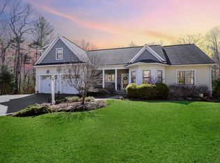 128 Quaker St, Northbridge, MA 01534