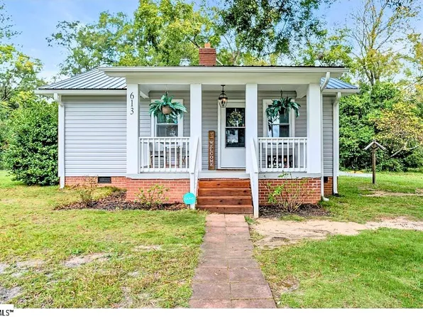 613 E Florida St, Clinton, SC 29325