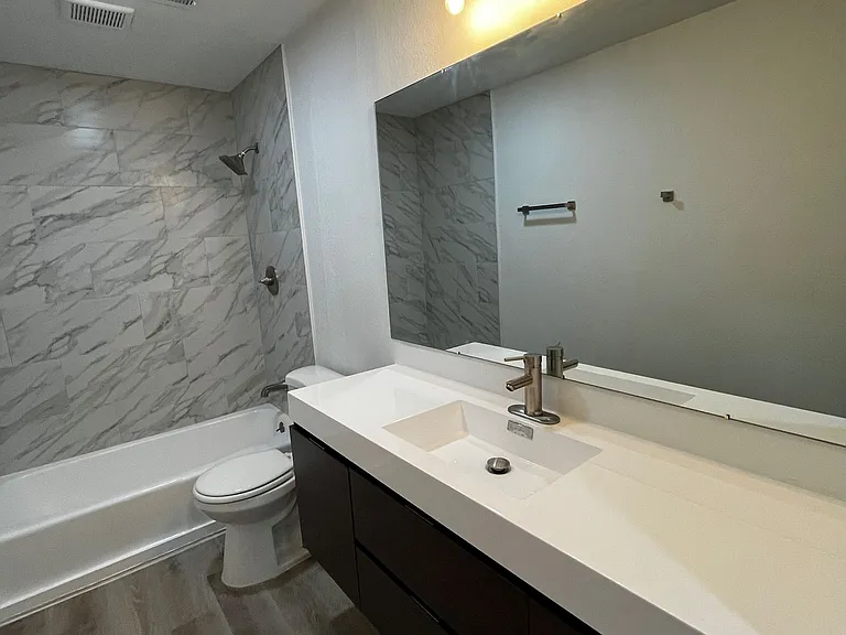 254 N 700 W — Photo 12