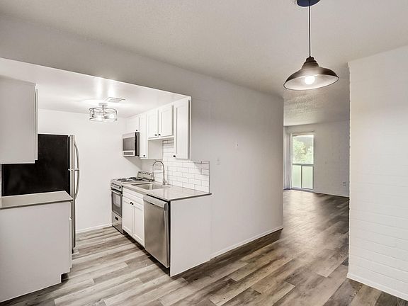 4th image of 1011 E Orange St APT 86