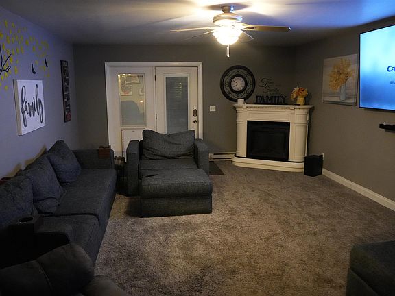 5th image of 206 3rd St SE