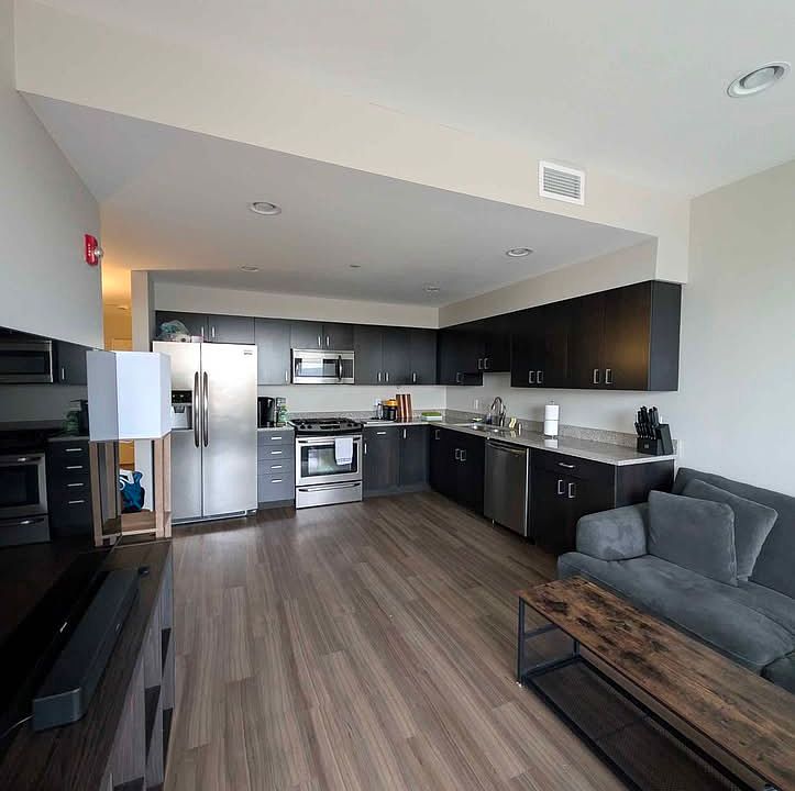 1st image of 721 S Lincoln St APT 12