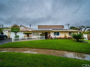 882 E Home St, Rialto, CA 92376