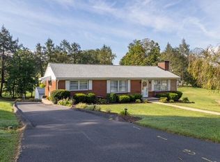 303 E Fairlawn Dr, Covington, VA 24426