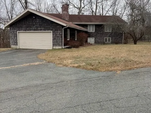 1 Bruce St, Avon, MA 02322