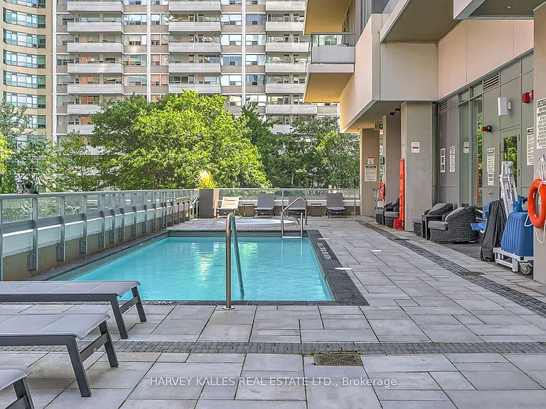 50 Dunfield Ave #LPH18 — Photo 17