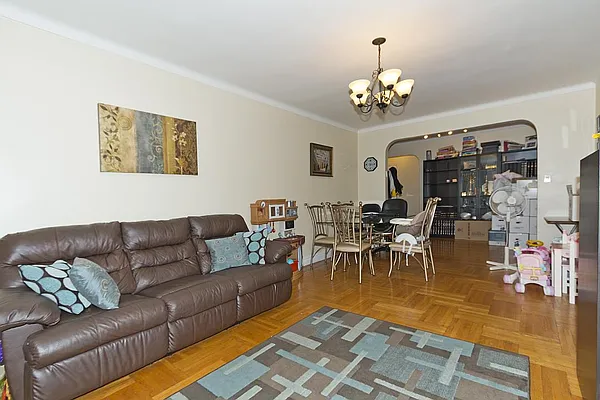 Sold by Fillmore | media 3