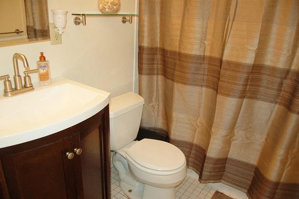 2 bed, 805 sqft, $2,100 — Photo 4