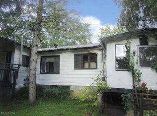 2304 Wright Rd, Akron, OH 44320