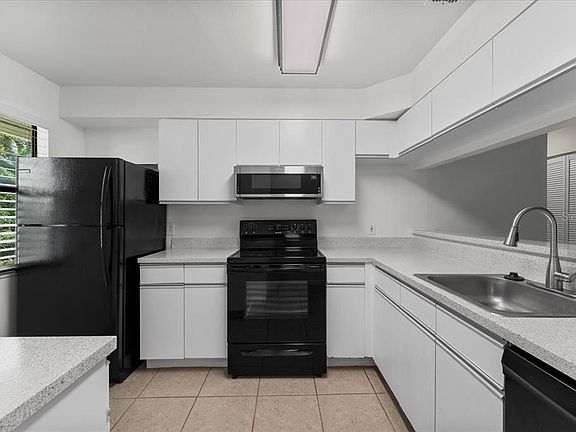 4th image of 3001 58TH AVENUE S #1106