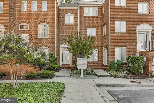 1809 N Uhle St #1 Photo 1 1809 N Uhle St #1 Photo 1