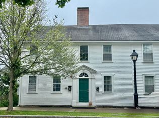 79 Main St #2E, North Kingstown, RI 02852