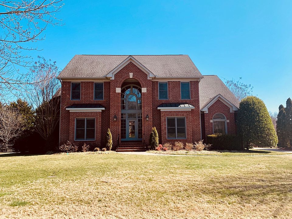 1st image of 704 Aylesford Ct