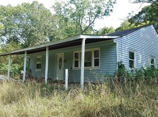 3945 Flucom Rd, De Soto, MO 63020