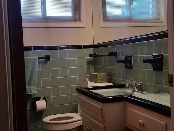 4th image of 6611 Arcola St