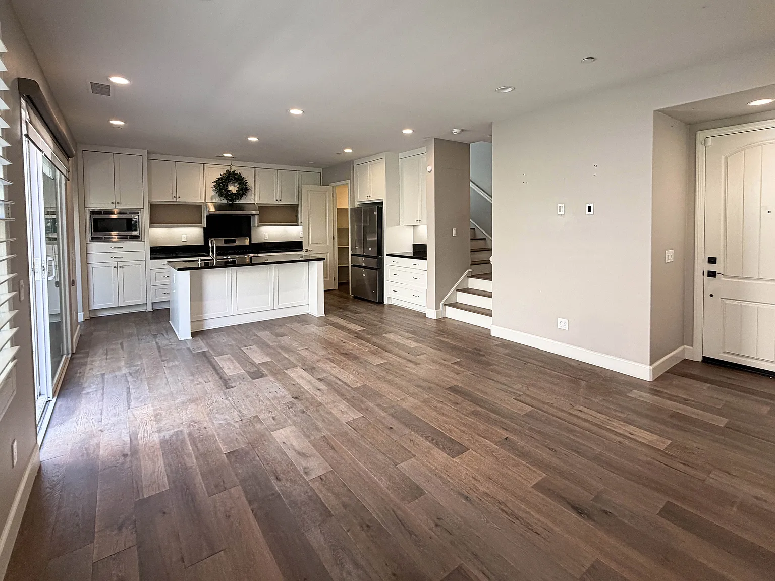 3 bed, 1626 sqft, $5,500 — Photo 3