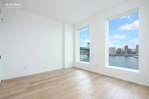 Rented by Sotheby's International Realty | media 32