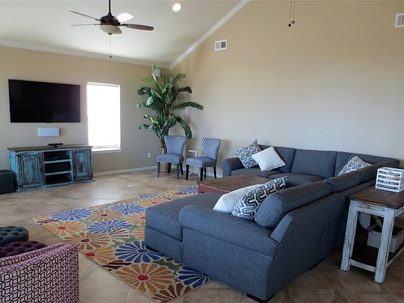 3rd image of 2102 Bluewater Dr