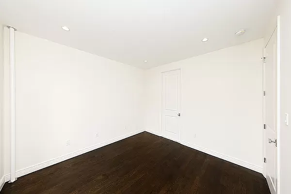 Rented by Avenues Real Estate | media 26