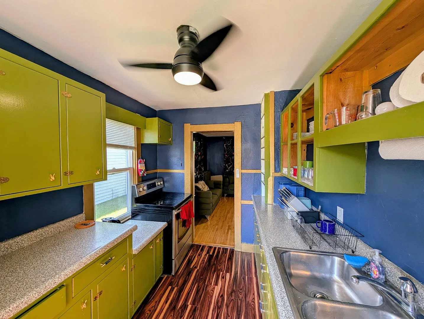 772 Hillview Ave — Photo 3