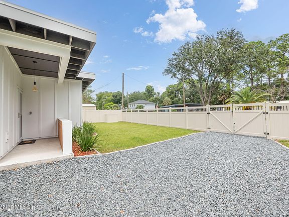 3rd image of 263 YARBROUGH Circle