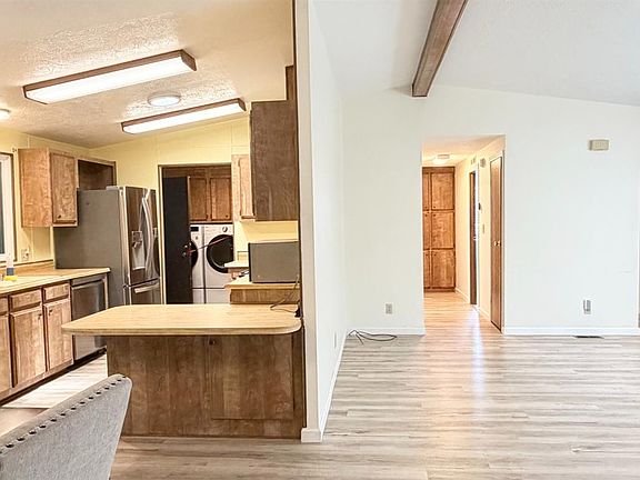 5th image of 41 Hancock Dr