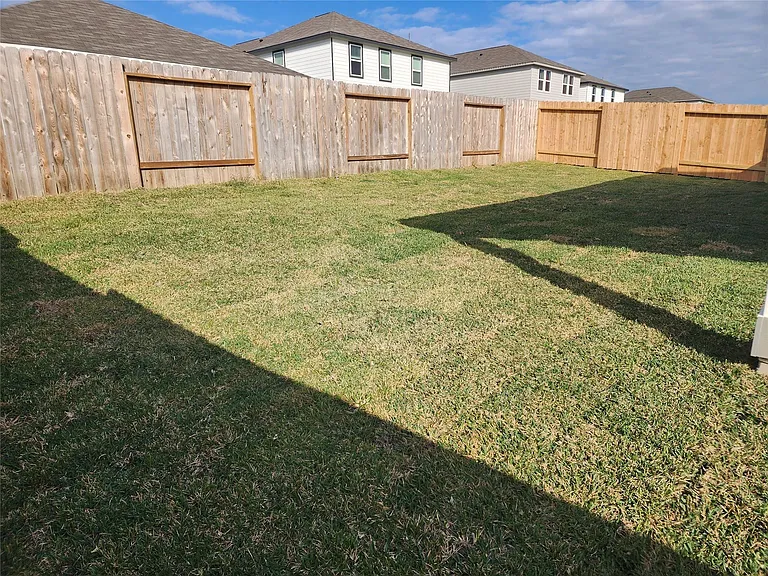 31306 Gayle Prairie Oaks St — Photo 15